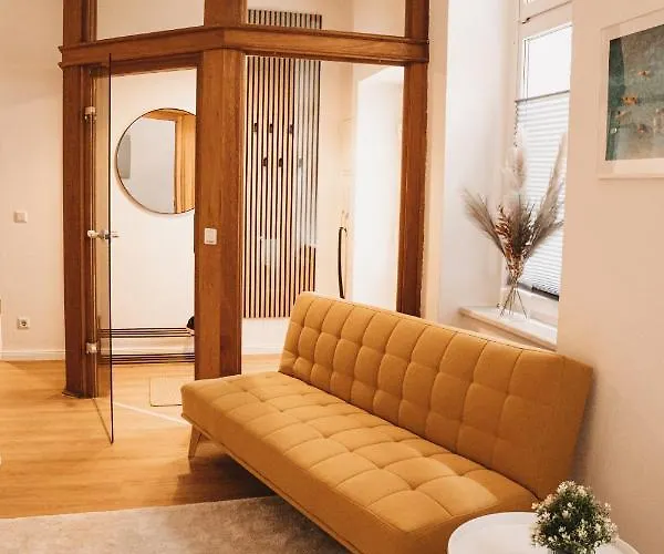 Studio Apartment Im Zentrum Mit Parkplatz & Neuem Badezimmer